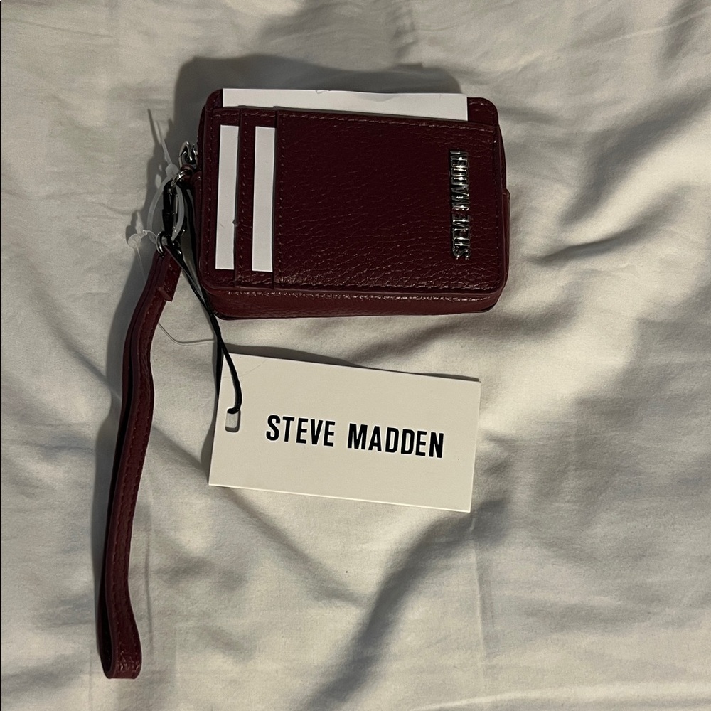 Steve Madden Burgundy Leather Wristlet Card Holder